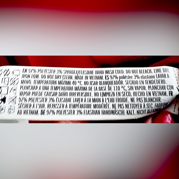 Burnt Orange Long Sleeved Blouse
Forever 21 Size M - Picture 5 of 5